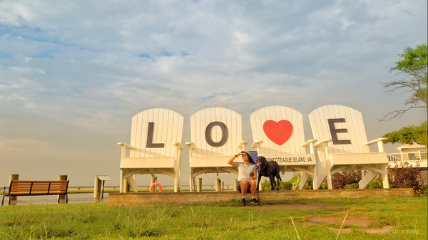 NO PETS NO PROBLEM – Follow the Rainbow at Chincoteague Island